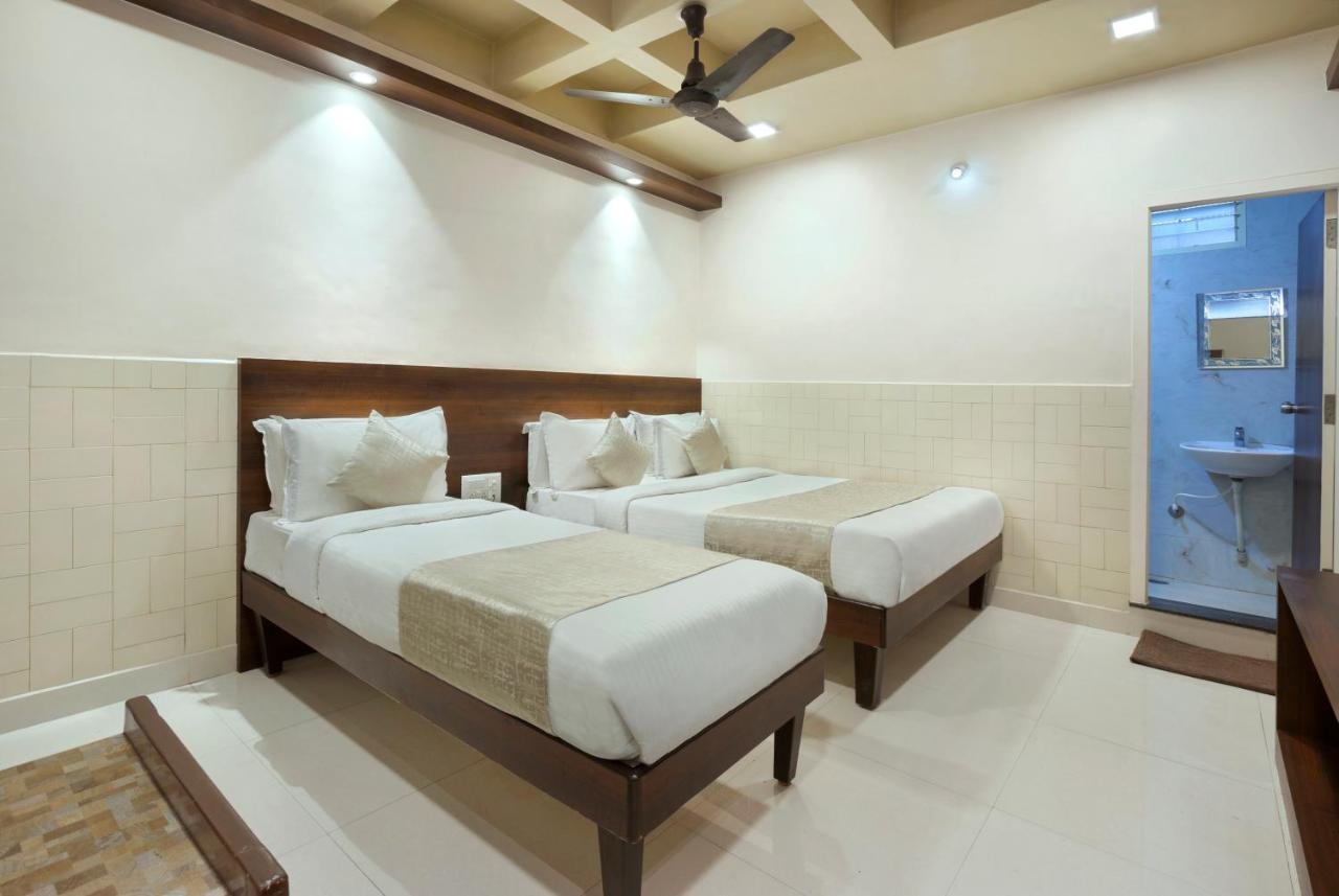 Mannars Deluxe Lodge Майсур Экстерьер фото