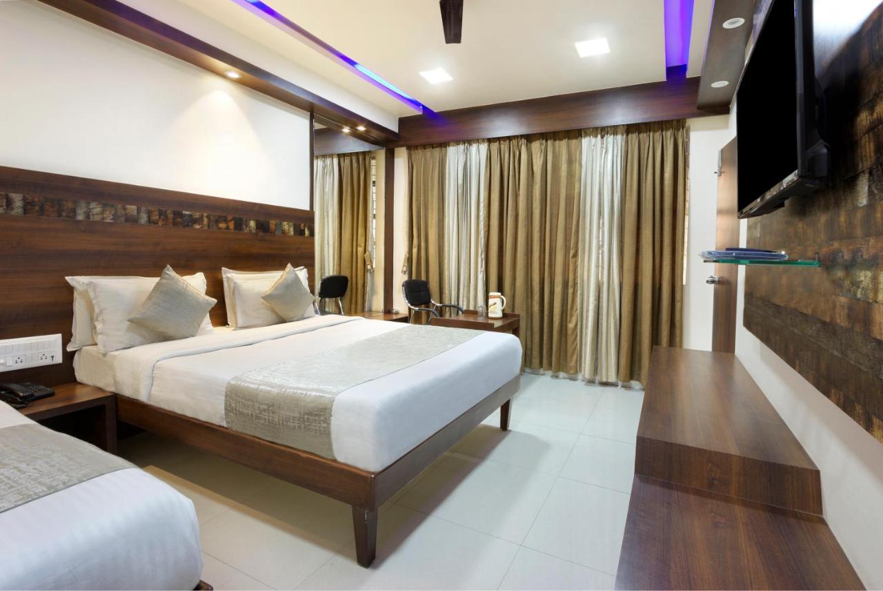 Mannars Deluxe Lodge Майсур Экстерьер фото